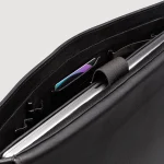 The Carismatico Black Leather Messenger Bag - Image 8