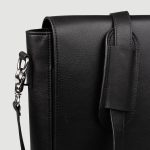 The Carismatico Black Leather Messenger Bag - Image 9