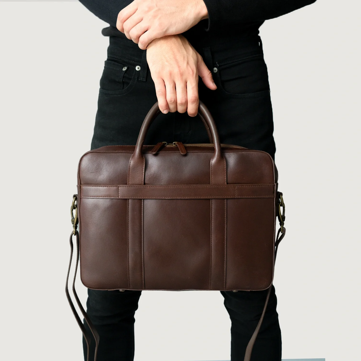 The Captain Vintage Brown Leather Briefcase - Image 3