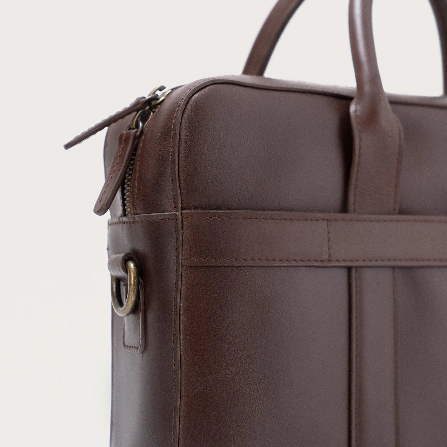 The Captain Vintage Brown Leather Briefcase - Image 7